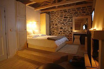 Mikro 1700 & Hotel 3*